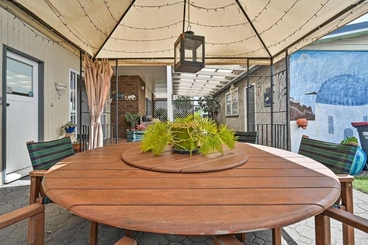 910 Collinge Road Mayfair_17