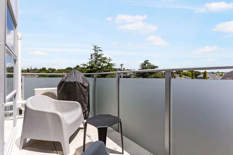 2a/86a Rockfield Road Penrose_15