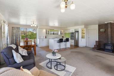 2494 West Coast Road_3