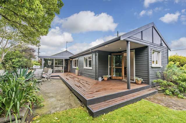 51 Kings Avenue Waikuku Beach_1