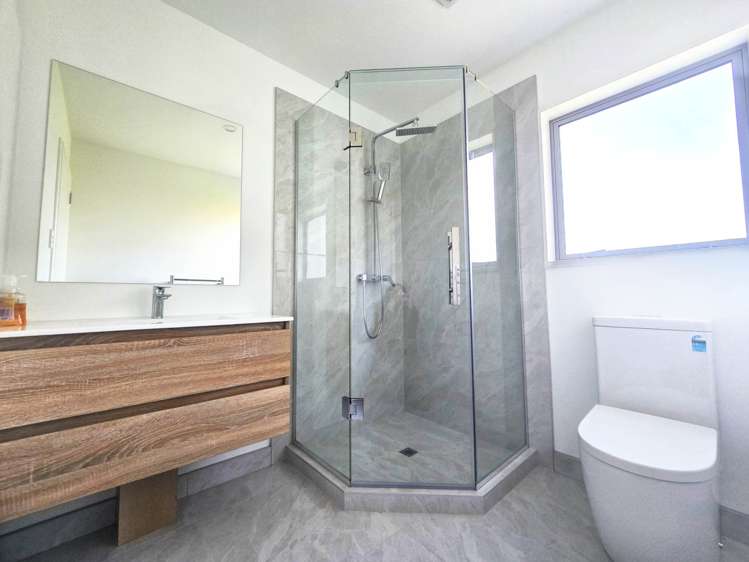 8a Taurima Avenue Point England_19