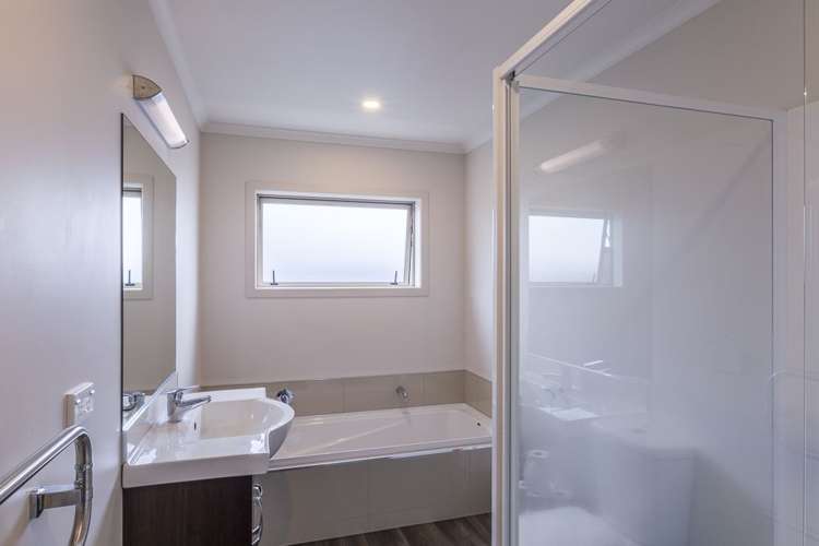 5 Peter Way Place Glenview_17