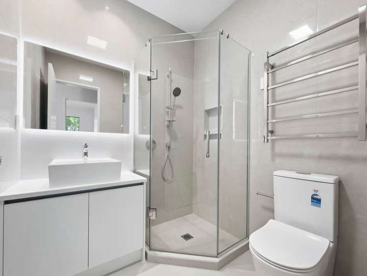 60 & 77 Rongoa Maori Way Pukekohe_24