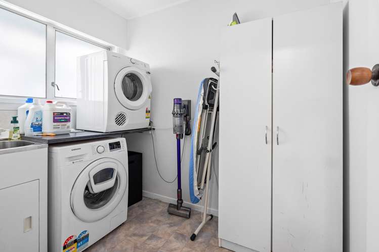 54 Hilltop Avenue Morningside_9