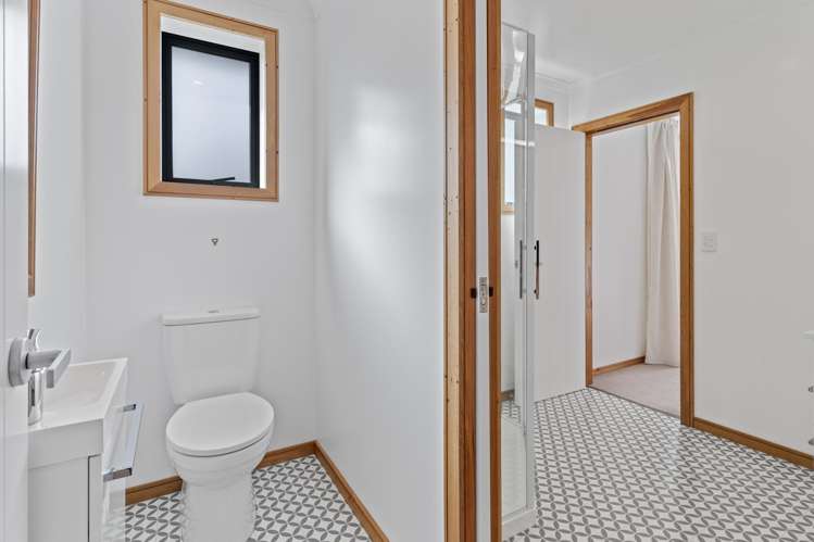 78 Mission Cove Company Bay_12