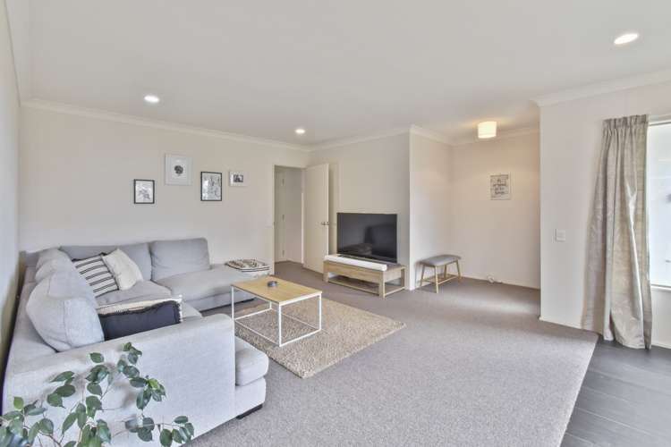 1/65 Ribbonwood Crescent Goodwood Heights_16