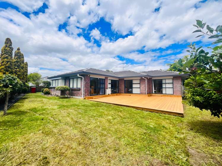27 Ambleside Drive_0
