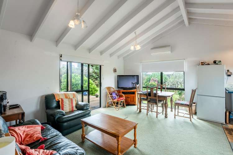 28 Kitchener Street Te Horo_10