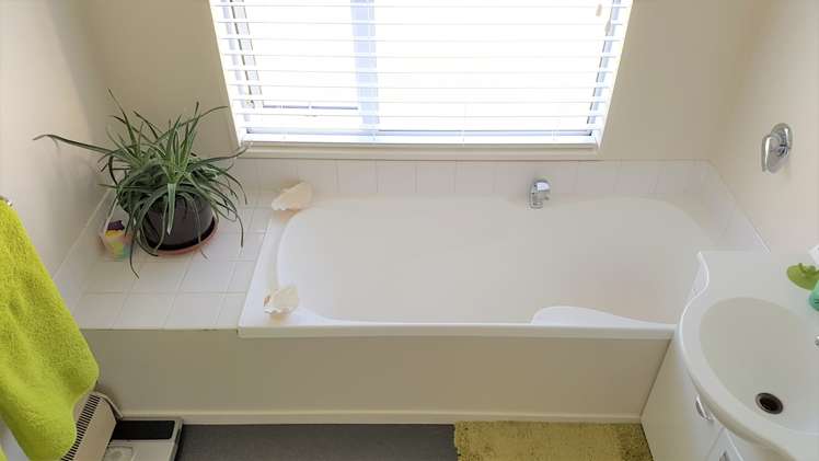 14 Alpine View Hokitika_14