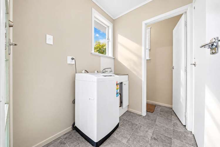 46 Pooks Road Ranui_21