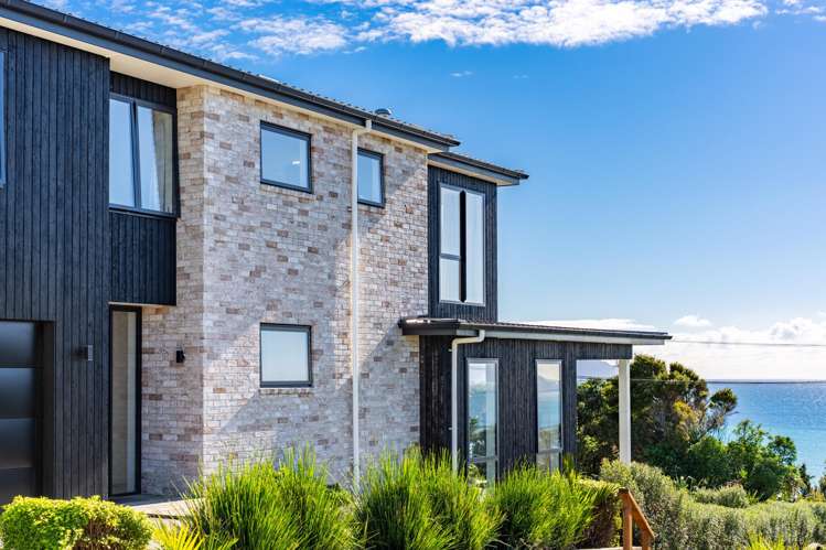 10 Solar Way Langs Beach_28