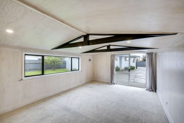 15 Liverpool Crescent Tamatea_17