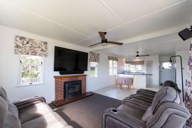17 Folkestone Drive Flaxmere_2
