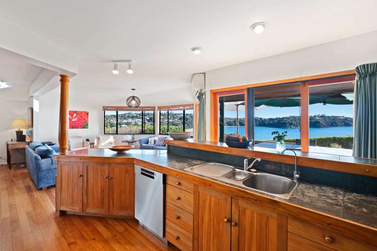 191 Ocean View Road Oneroa_15
