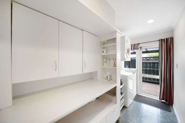 74 Rushgreen Avenue Pahurehure_19