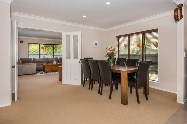 63 William Gamble Drive Greenhithe_13