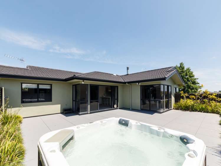 127 Schnell Drive Kelvin Grove_12