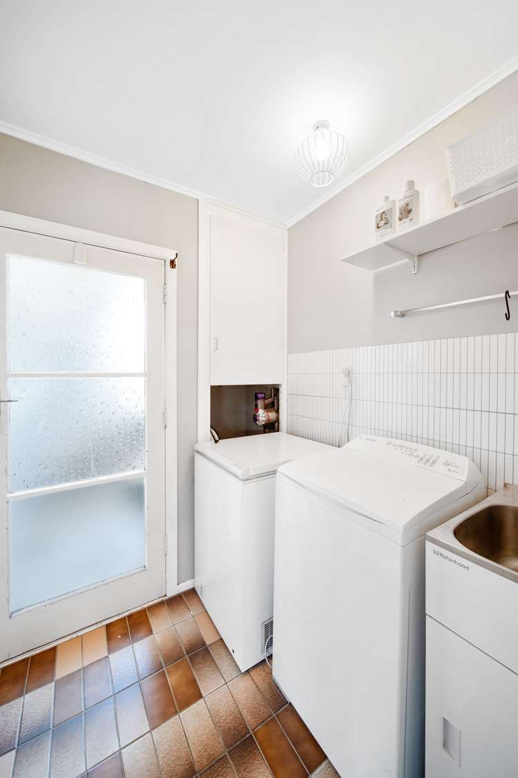 36 George Street Papakura_11