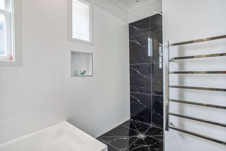 61 Holly Street Avondale_11