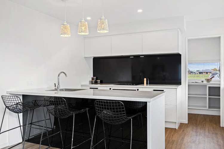 29 Plover Avenue Amberley_1