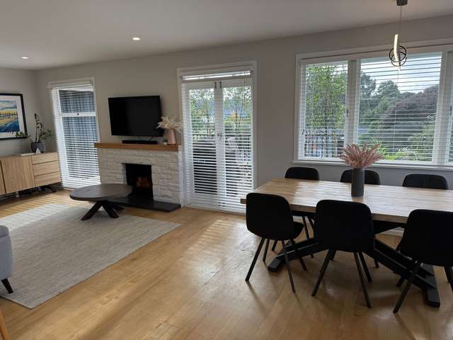 Charming 3BR Home in Te Atatu Peninsula