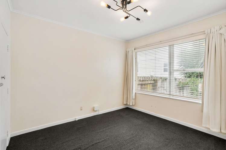 2/1a Wade Avenue Onehunga_7