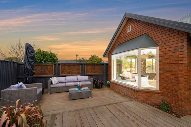 206 Southfield Drive Lincoln_12