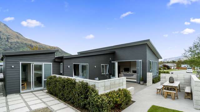 14 Orbell Drive Dalefield/Wakatipu Basin_2