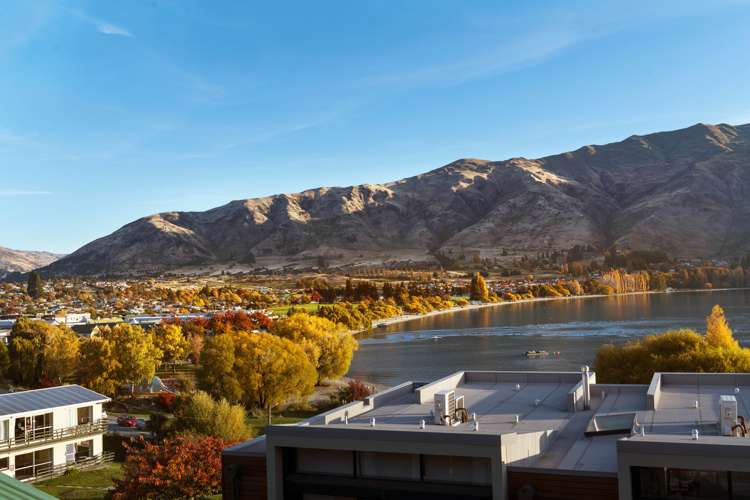 35 Lakeside Road Wanaka_11
