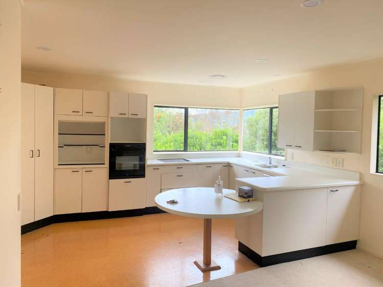 14 Ellwood Place Churton Park_2