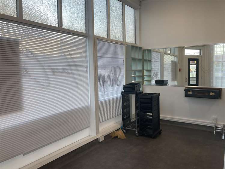 2 and 2A Adelaide Road Mt Cook_1