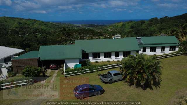 Luxury Freehold Hilltop Residence with Panoramic Sea Views – Savusavu, Fiji