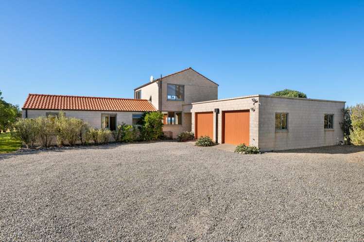 16 Hinepango Drive Rarangi_28