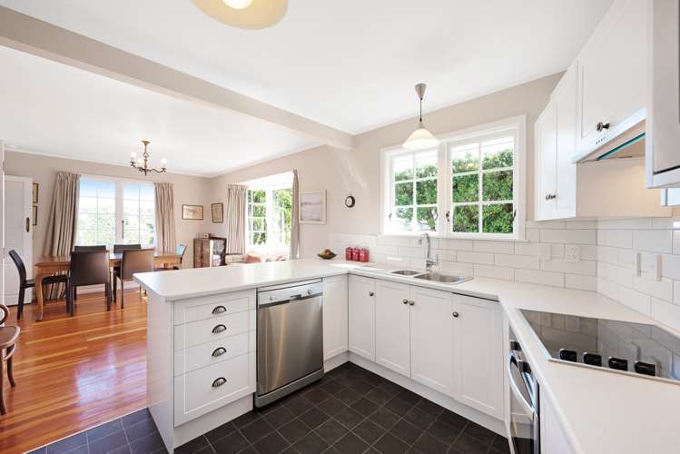 1 Doon Grove Papakowhai_8