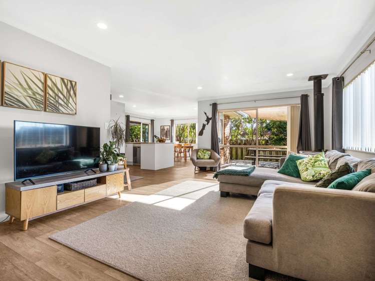 36 Mandalay Place Waiuku_7