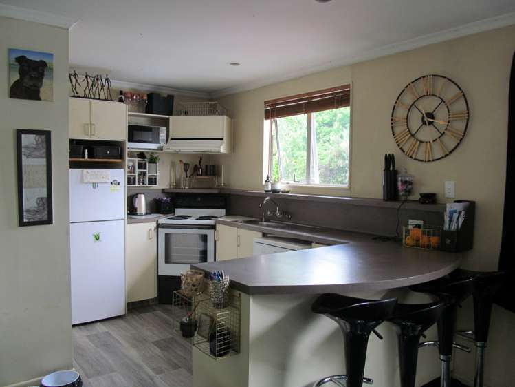 16 Don Place Alexandra_2