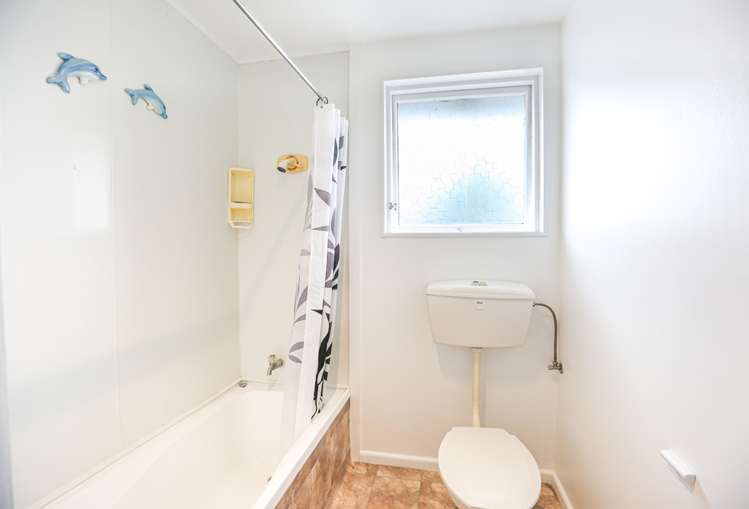 820/20a Dickson Crescent Hornby_4