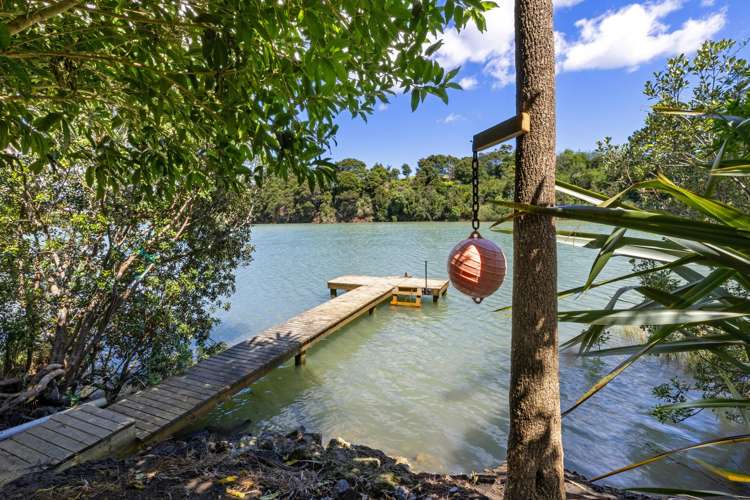 25 Smith Street Raglan_33