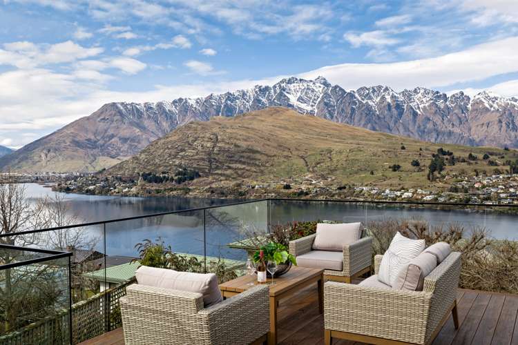 70 Hensman Road Queenstown_14