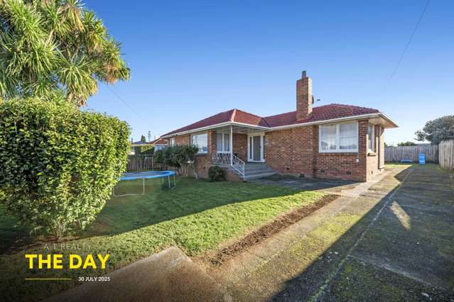 #THEDAY - Solid Brick & Tile on Freehold Land