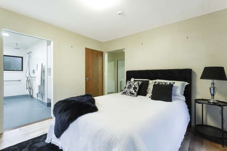 508 Queens Drive Dunedin Central_10