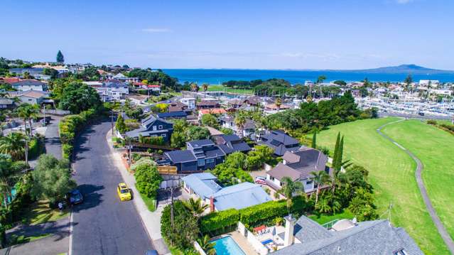 16a Commodore Parry Road Castor Bay_1