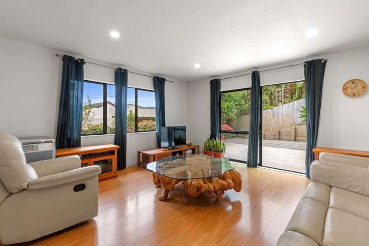 60 Fernhill Way Oteha_8