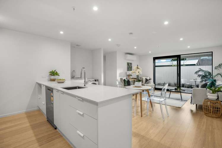 8/200 Knights Road Lower Hutt_5