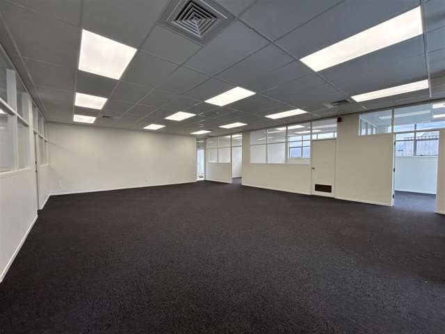 35-41 Walls Road Penrose_1