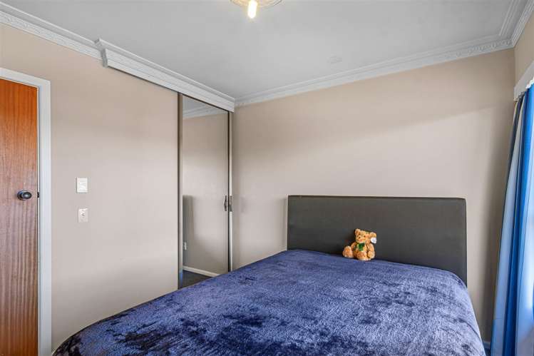 23 Oriana Crescent Hornby_9