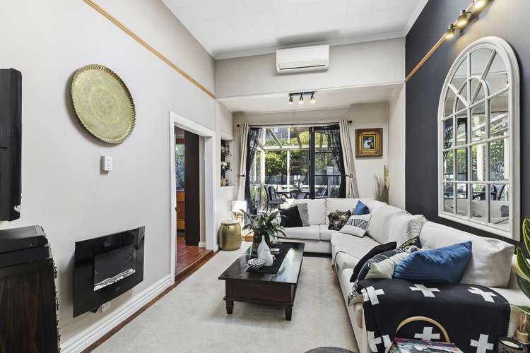 206 Sutherland Rd Lyall Bay_11