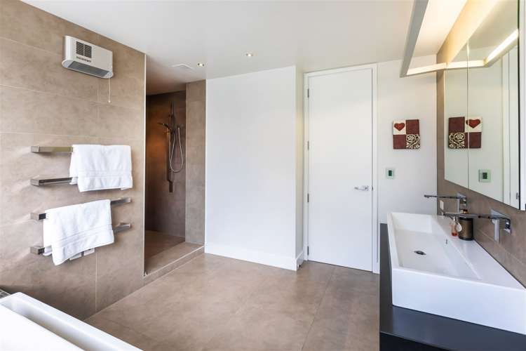 3 Helmores Lane Merivale_29