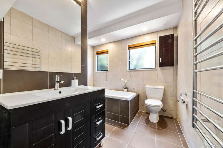 1/48 Kervil Avenue Te Atatu Peninsula_8