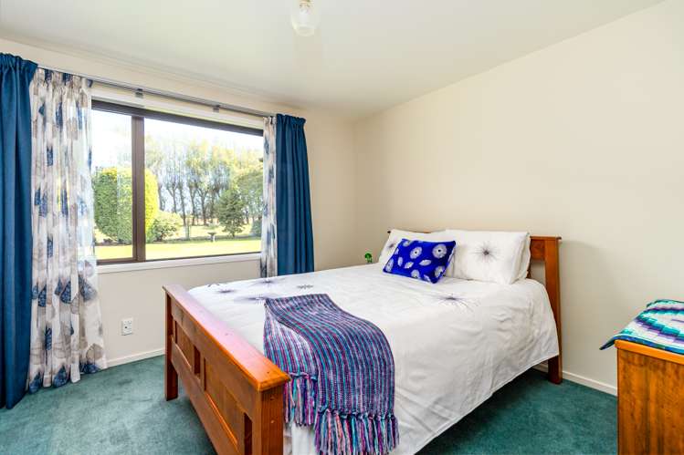 65 Beach Road East Elgin_11